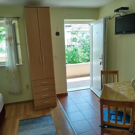 בית הארחה Anna 2*