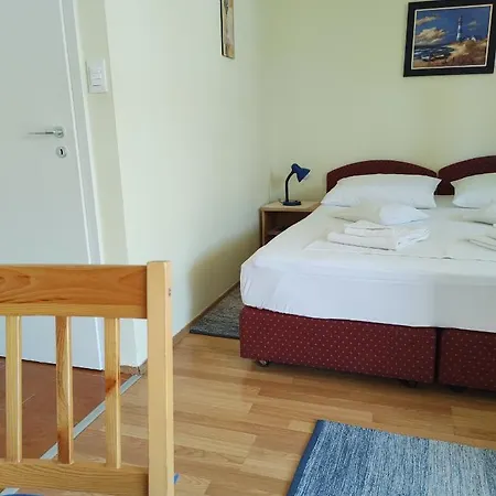 Guest house Anna 2*