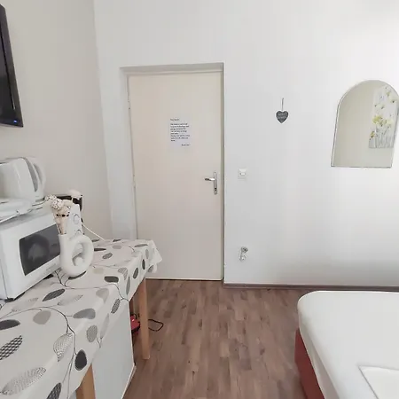 Anna Pensión 2*