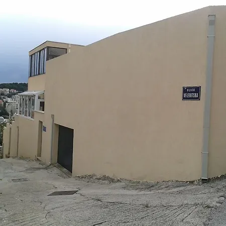 Anna דוברובניק